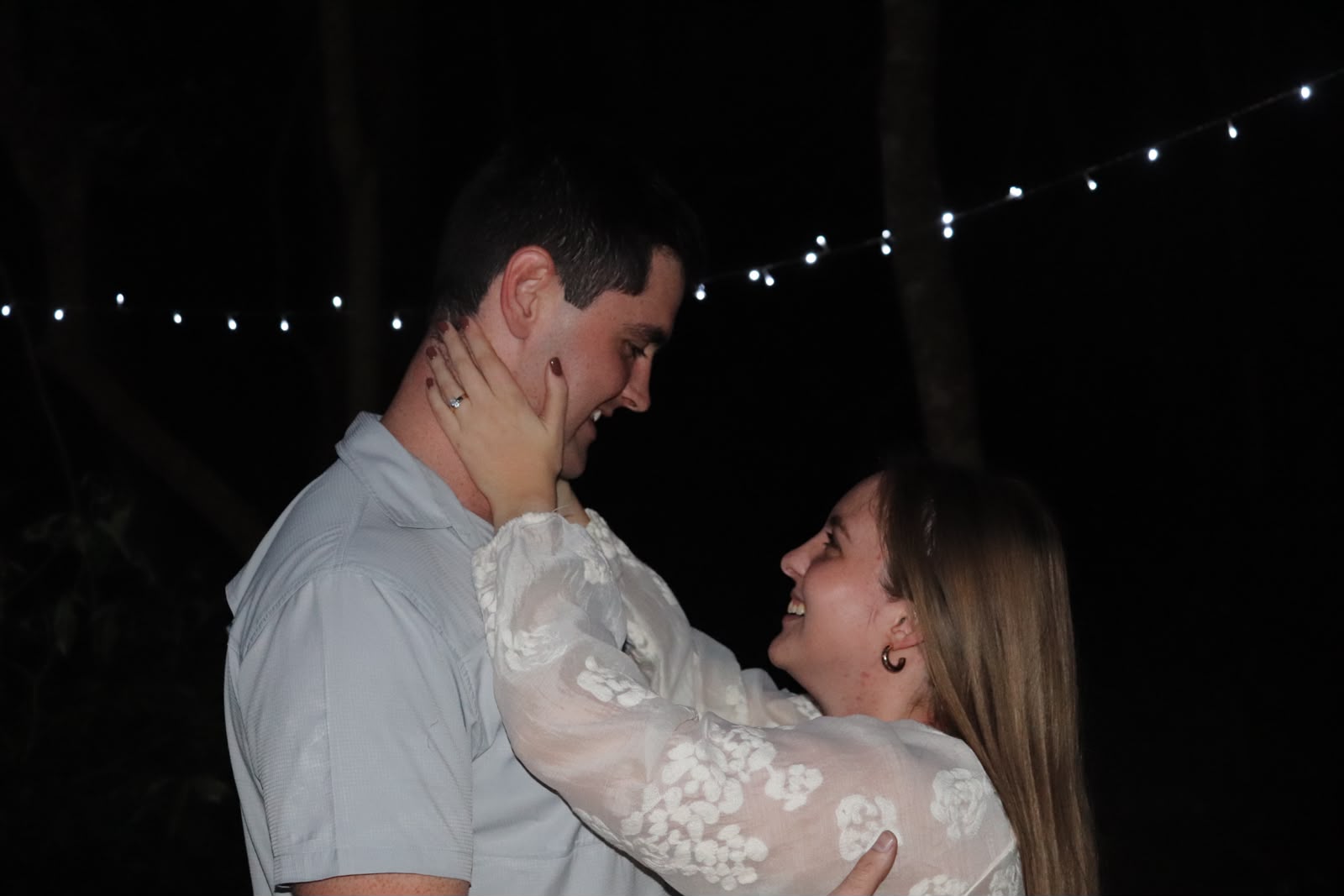 happy-facehold